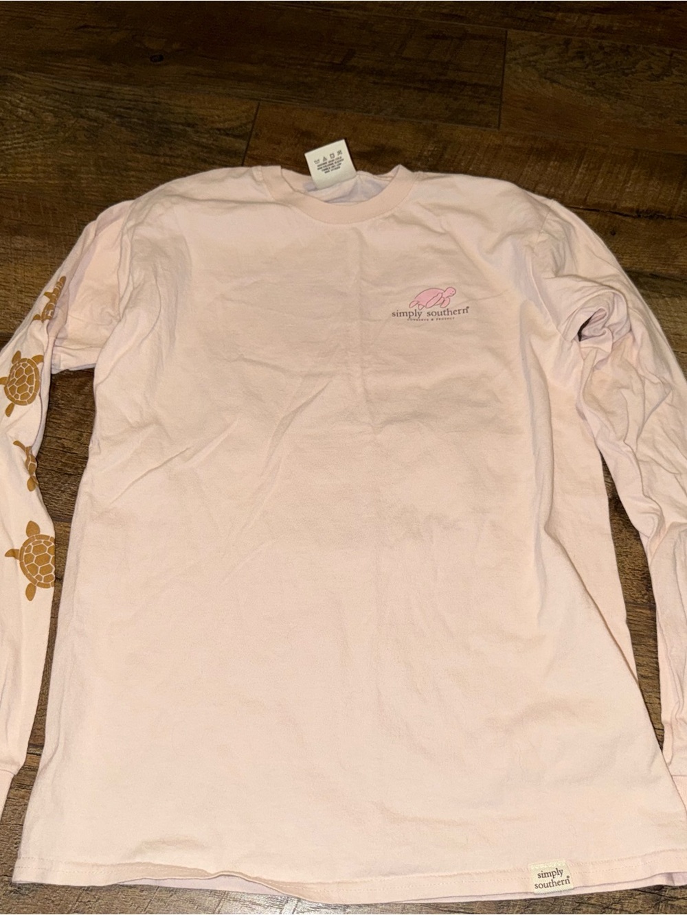 Simply Southern Size Small Turtle Shirt